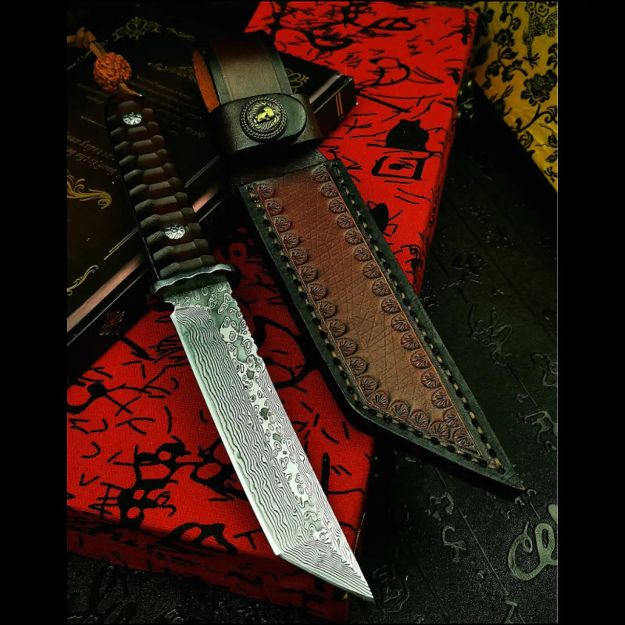 Cuchillo Artesanal Forjado a Mano en Acero Damasco • Funda Gratis